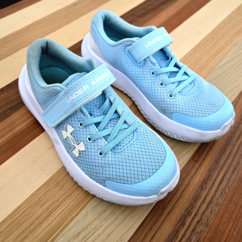 Under Armour Kids Surge 4 Running Blue Athletic Shoes.